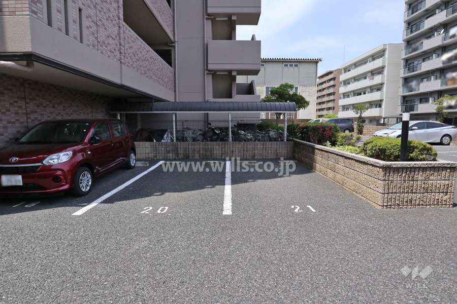 敷地内駐車場（屋外平面式）