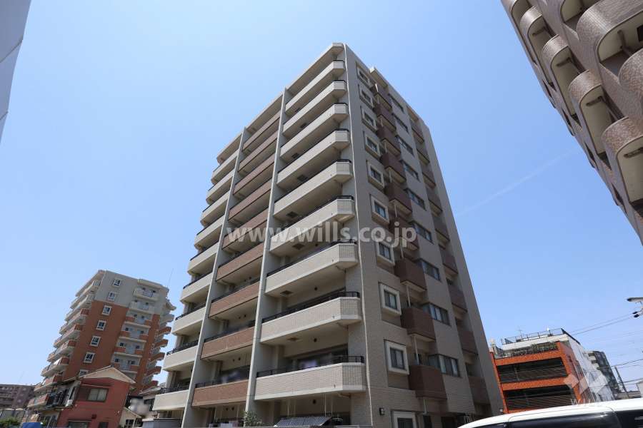 ファミリアーレ小幡苗代の外観（南東側から）