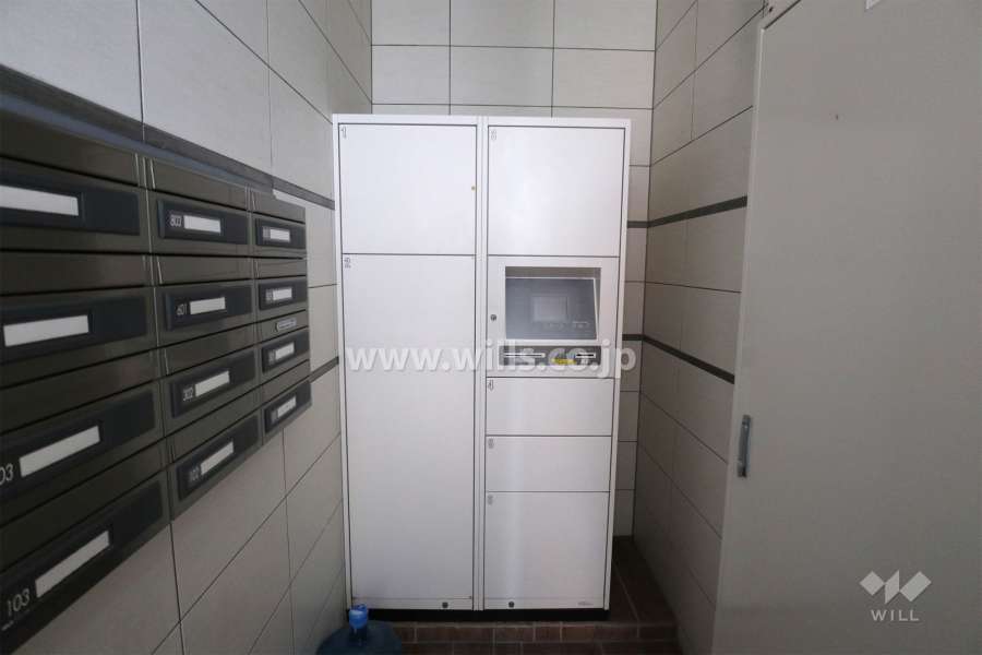 宅配ボックスと共用ポスト