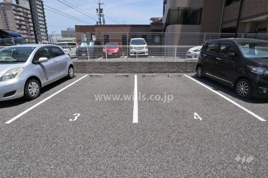 敷地内駐車場（屋外平面式）