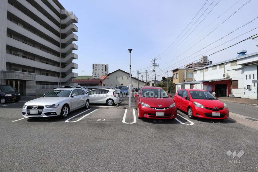 敷地内駐車場（屋外平面式）