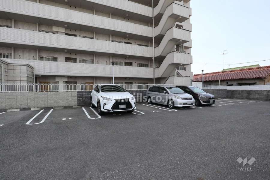 敷地内駐車場（屋外平面式）
