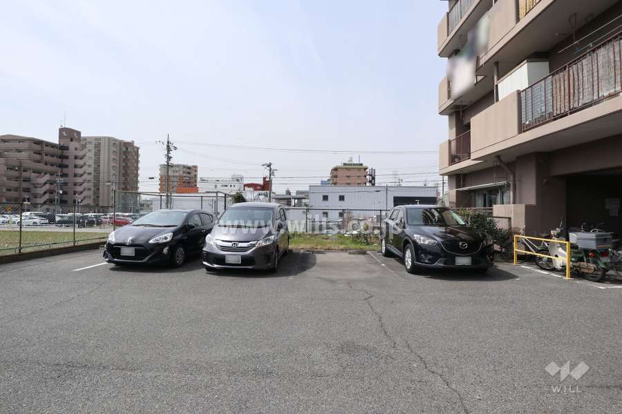 敷地内駐車場（屋外平面式）