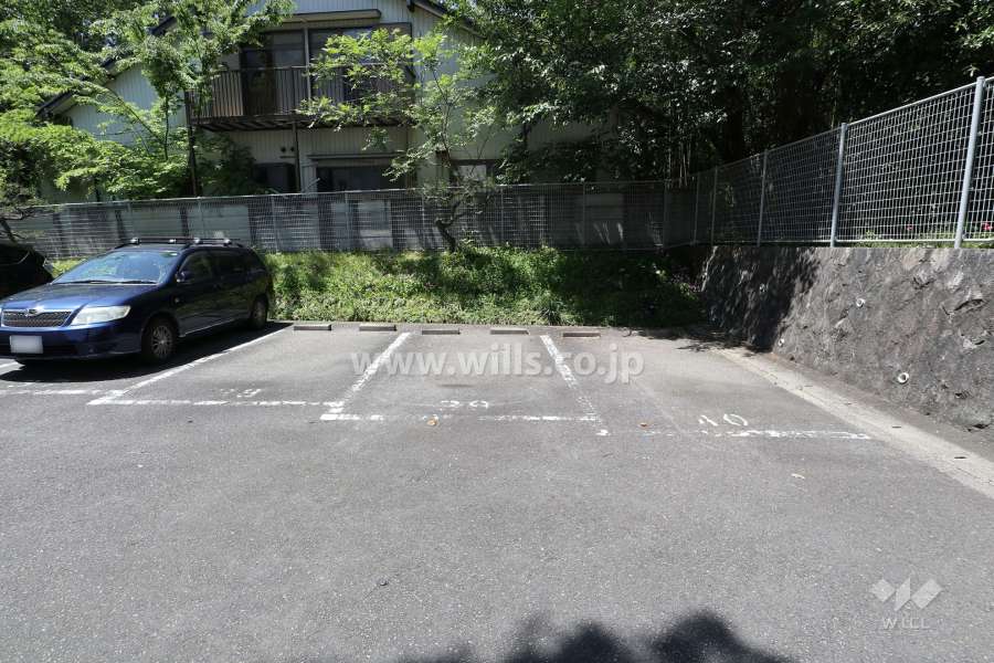 敷地内駐車場（屋外平面式）
