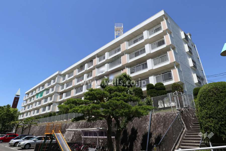 大森台住宅3号棟の外観（南東側から）