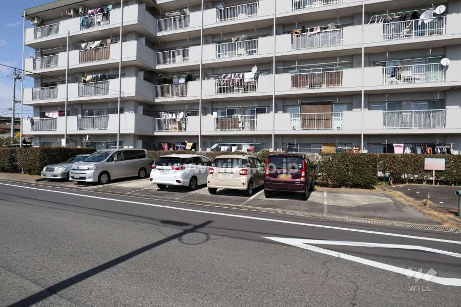 敷地内駐車場（屋外平面式）