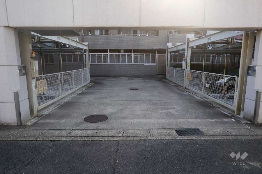 駐車場の出入口