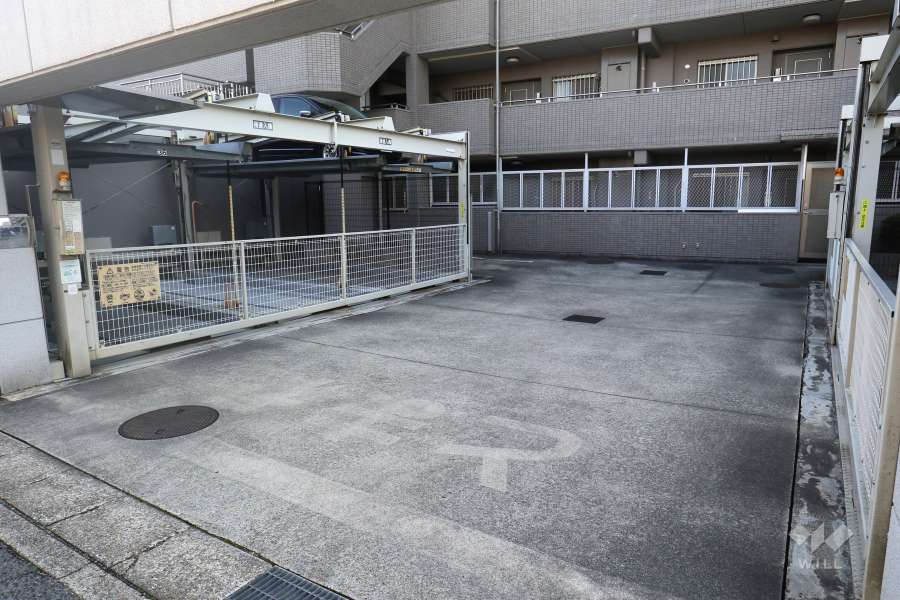 敷地内駐車場（屋外機械式）