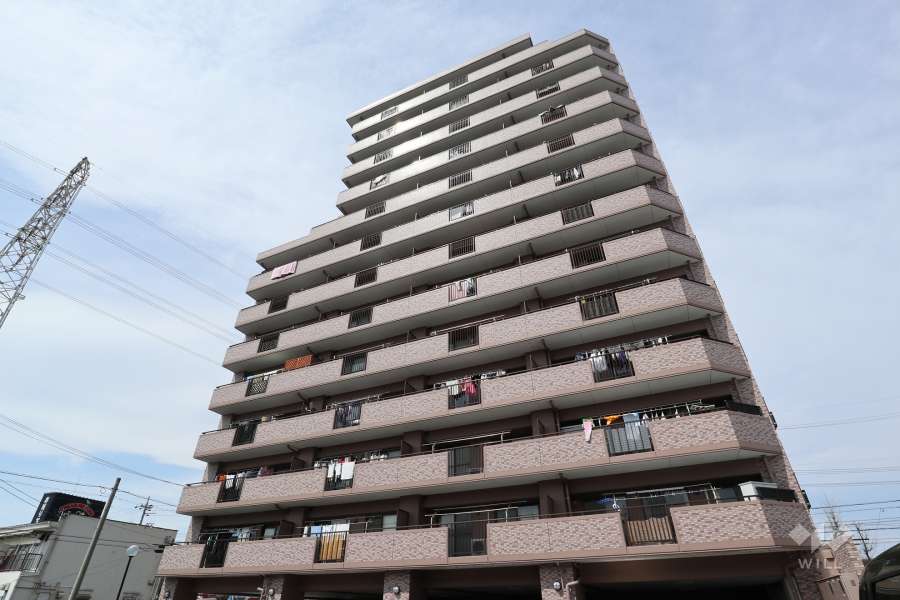 宝マンション大森第二の外観（南東側から）