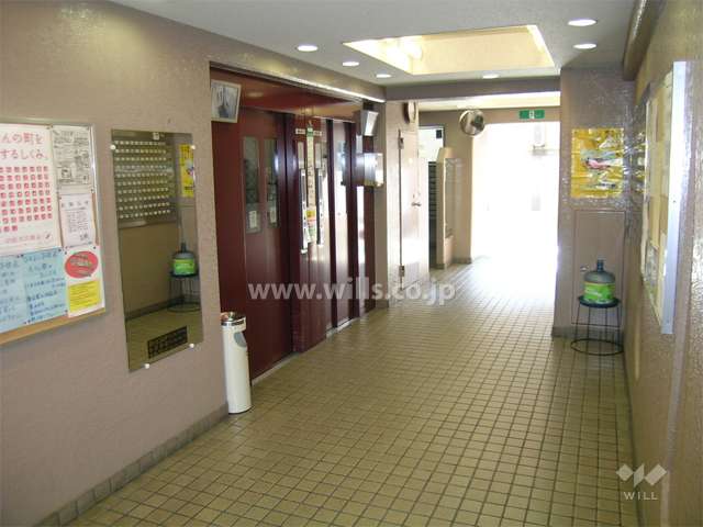 エントランスホール