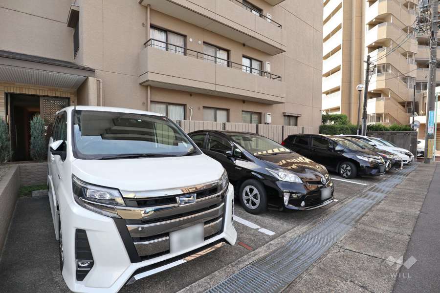 敷地内駐車場（屋外平面式）