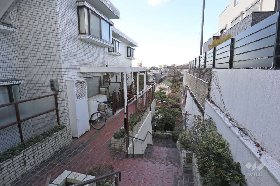 敷地内の通路