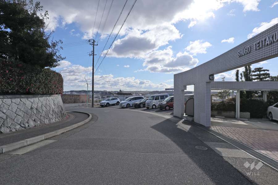 敷地東側の前面道路