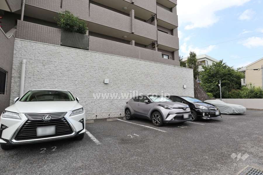 敷地内駐車場（屋外平面式）