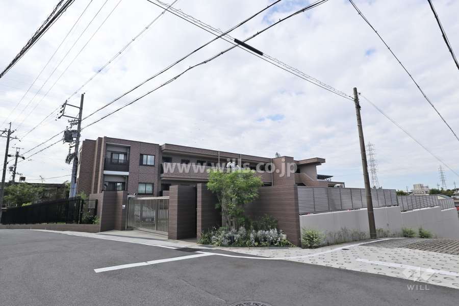 プラウド瑞穂岳見町の外観（北東側から）