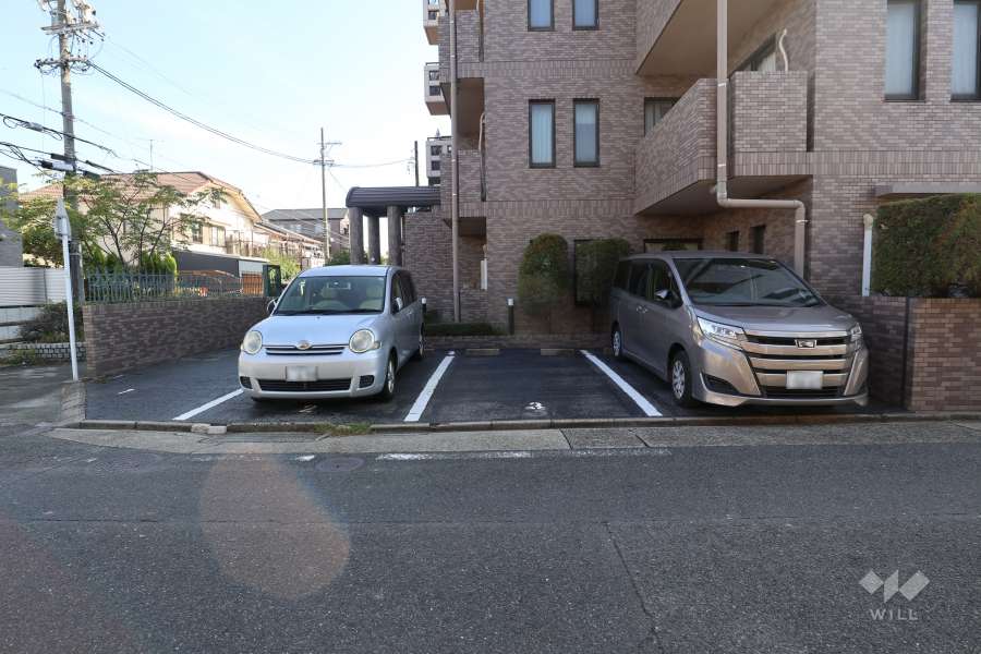 敷地内駐車場（屋外平面式）