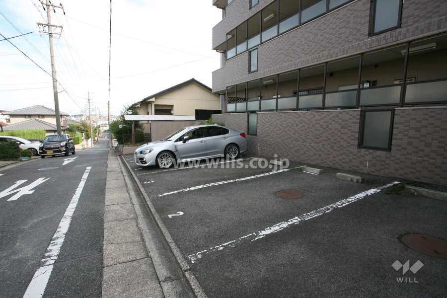 敷地内駐車場(屋外平面式)