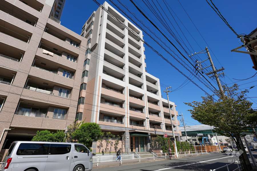 ライオンズマンション神宮東の外観（南西側から）