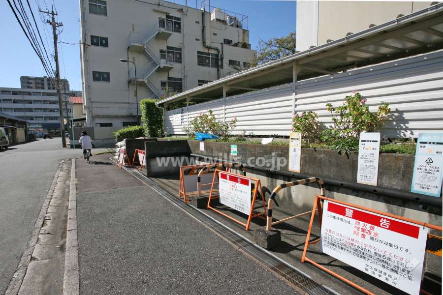 ゴミ置き場