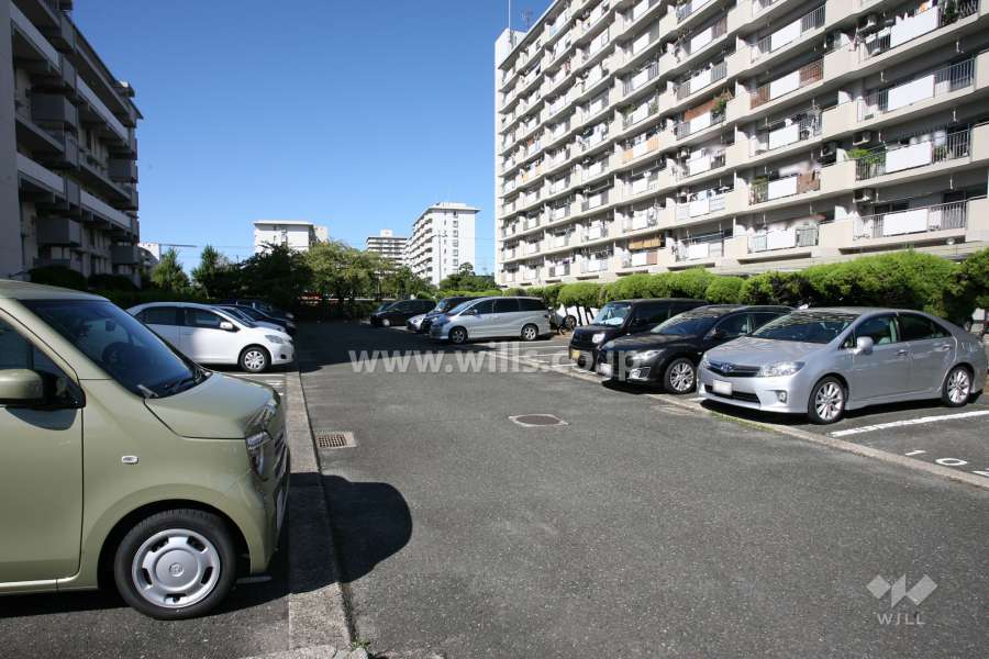 敷地内駐車場（屋外平面式）