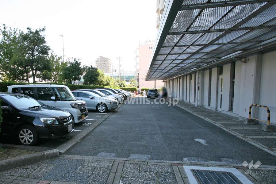 敷地内駐車場（屋外平面式）