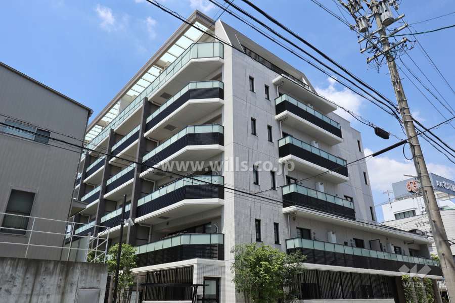 プラウド瑞穂桜山の外観（南東側から）