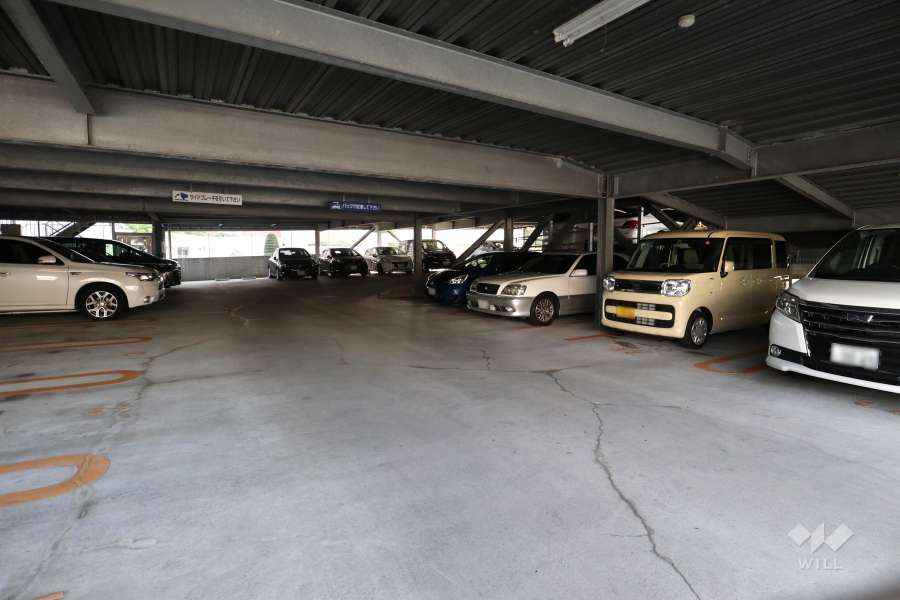 敷地内駐車場（自走式立体）