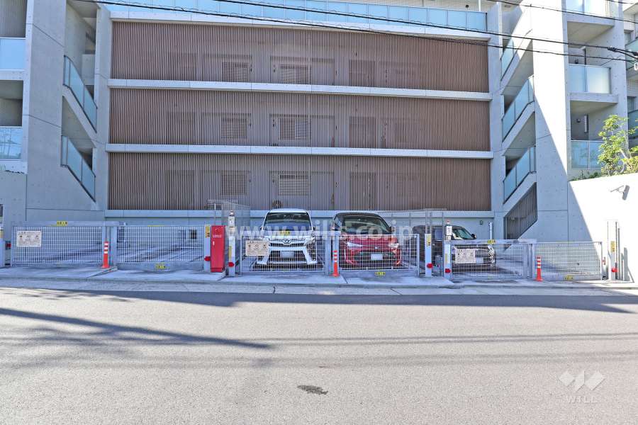 プラセシオン瑞穂佐渡の外観（北側から）