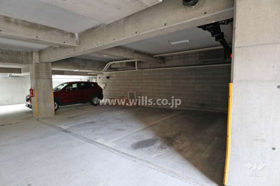敷地内駐車場（屋内平面式）