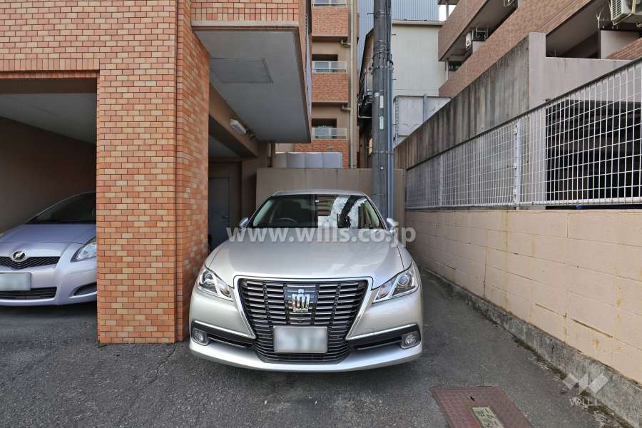 敷地内駐車場（屋外平面式）