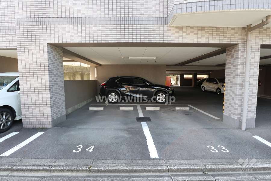 敷地内駐車場（屋内平面式）