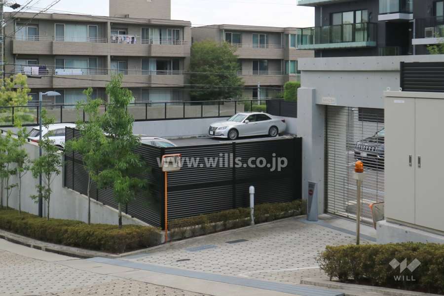 敷地内駐車場（屋外平面式）