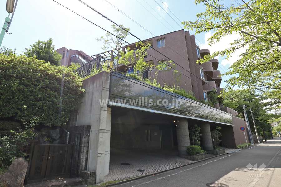 パルシオ山崎川の外観（北西側から）