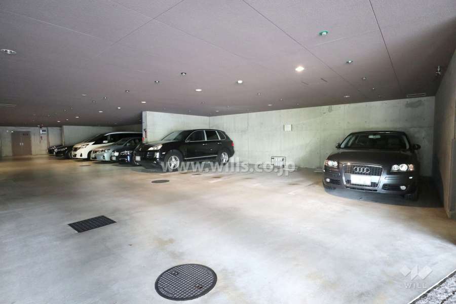敷地内駐車場（屋内平面式）