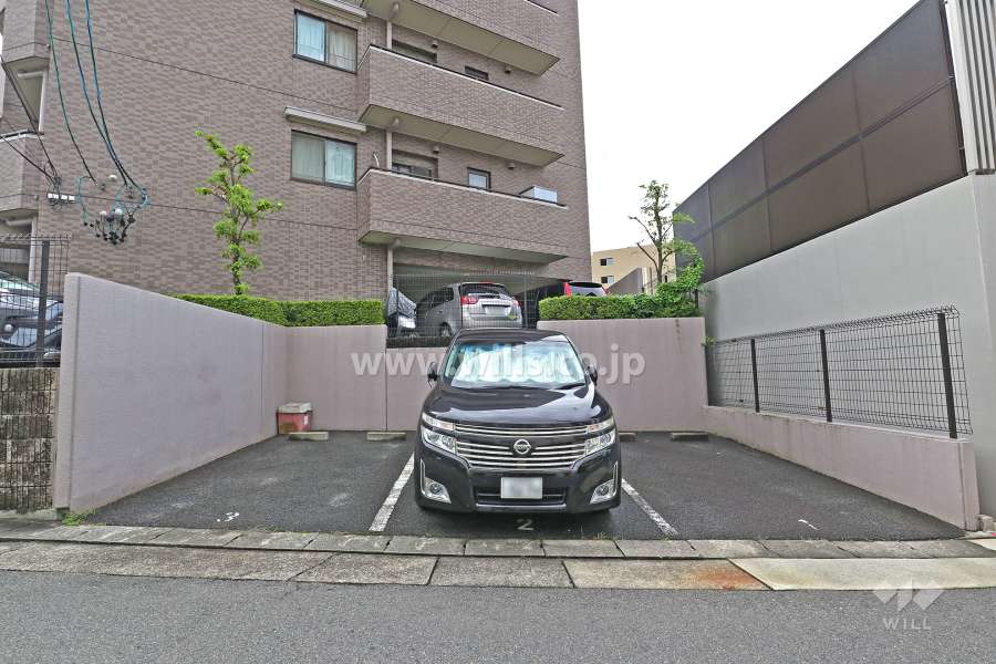 敷地内駐車場（屋外平面式）