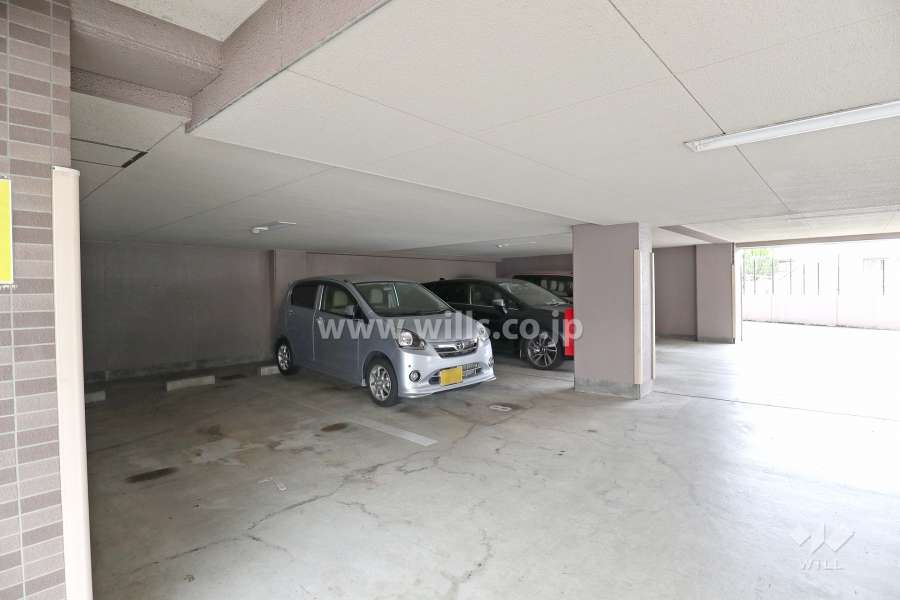 敷地内駐車場（屋内平面式）
