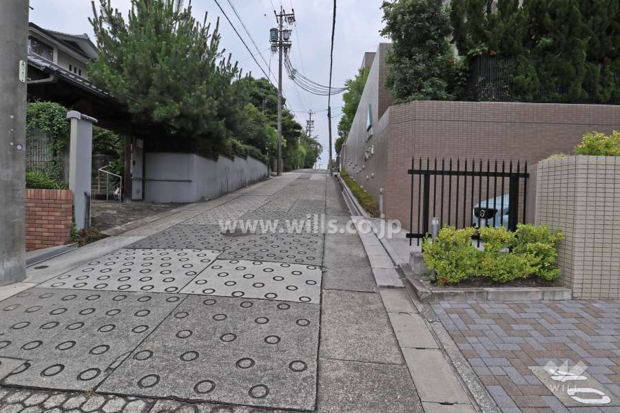 敷地の前面道路