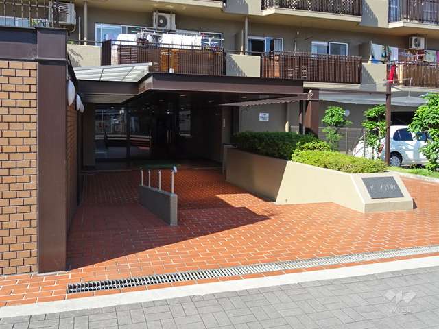エントランスアプローチ