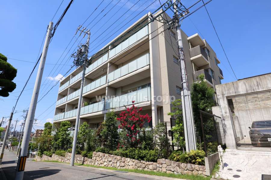 グランドメゾン瑞穂松園町の外観（東側から）