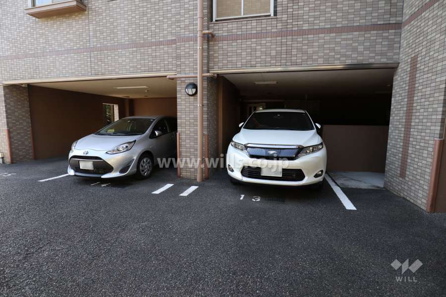 敷地内駐車場（屋内平面式）