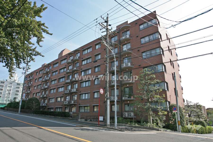 日車マンション南山の外観（北西側から）