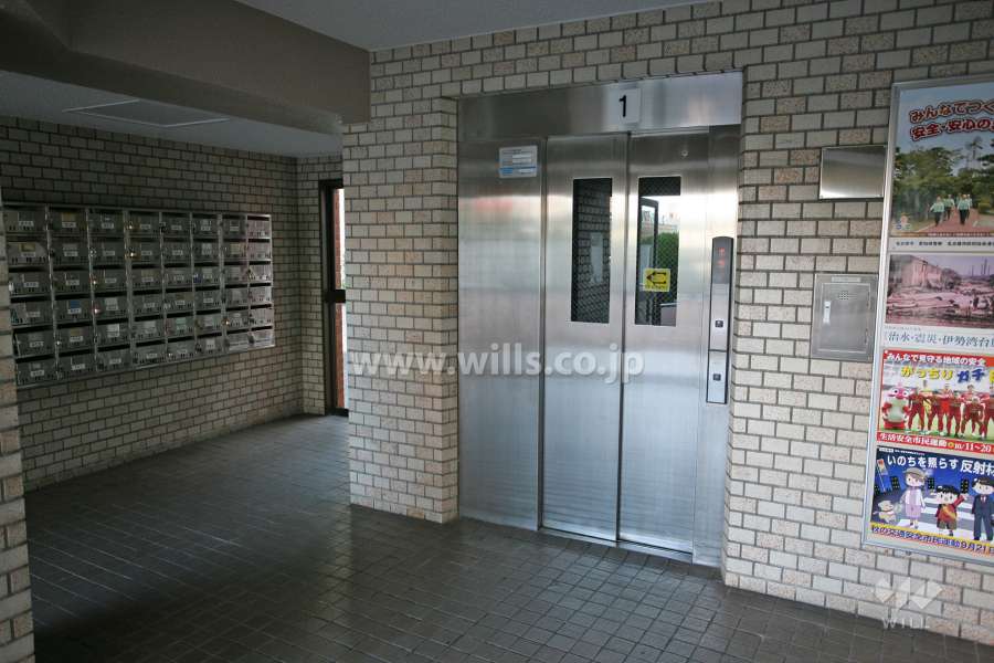 共用エレベーター