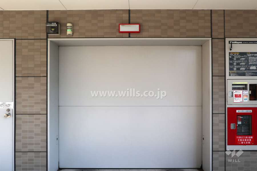 敷地内駐車場（屋内機械式）