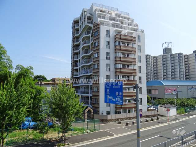 南千里ガーデンズの外観（南西側から）