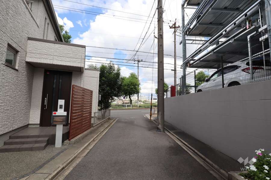 エントランスアプローチ