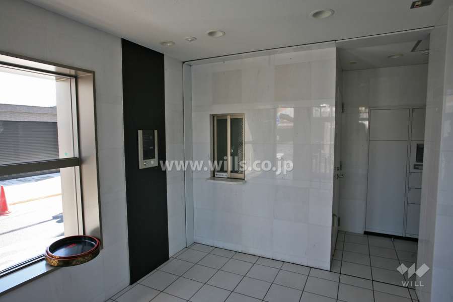 エントランス(呼び出し口)