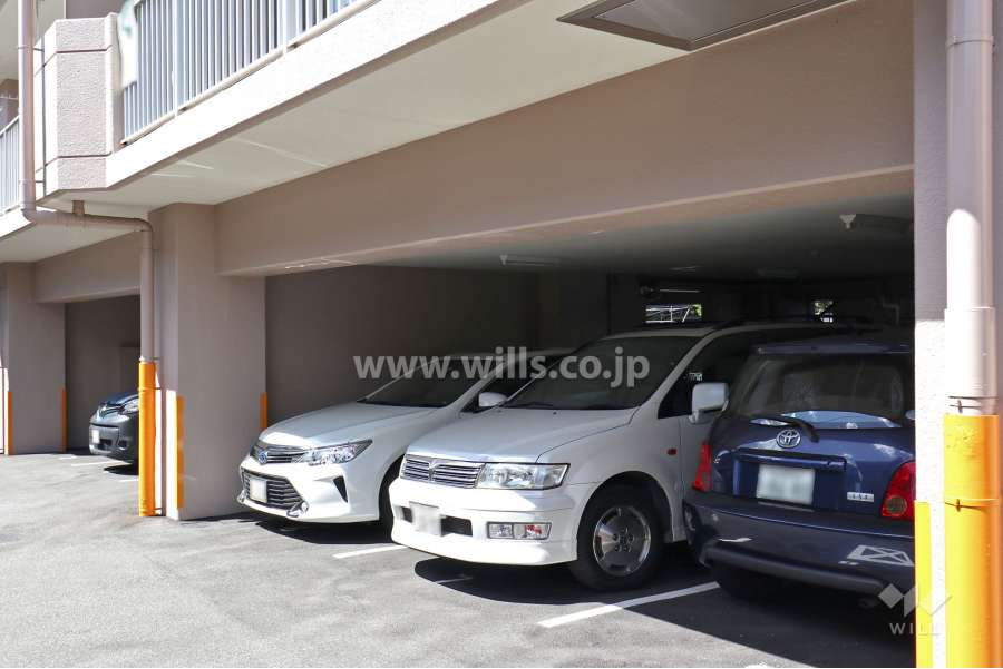 敷地内駐車場（屋内平面式）