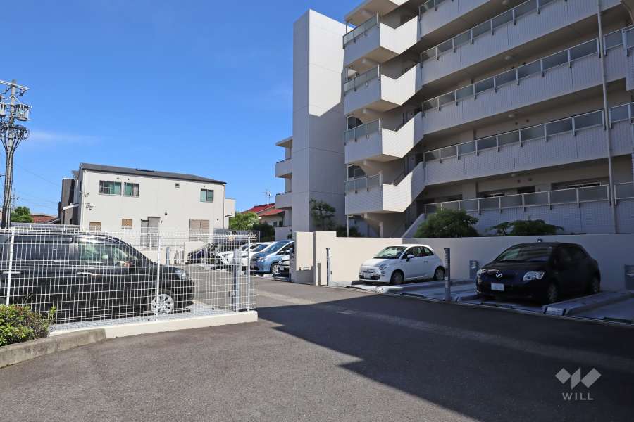 敷地内駐車場（屋外平面式）
