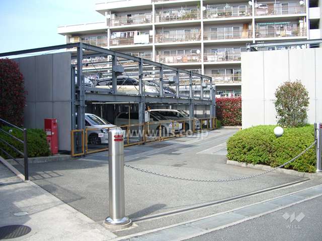 敷地内駐車場（ロボットゲート付き）