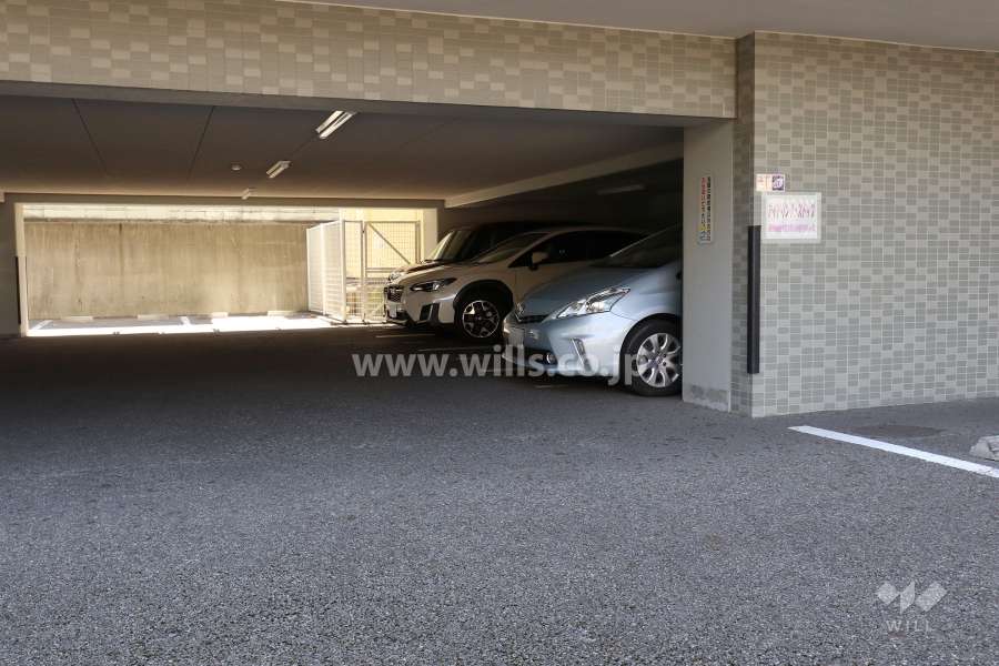 敷地内駐車場（屋内平面式）